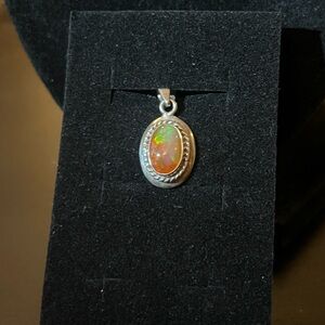 Vintage 925 sterling silver Ethiopian opal pendant fire